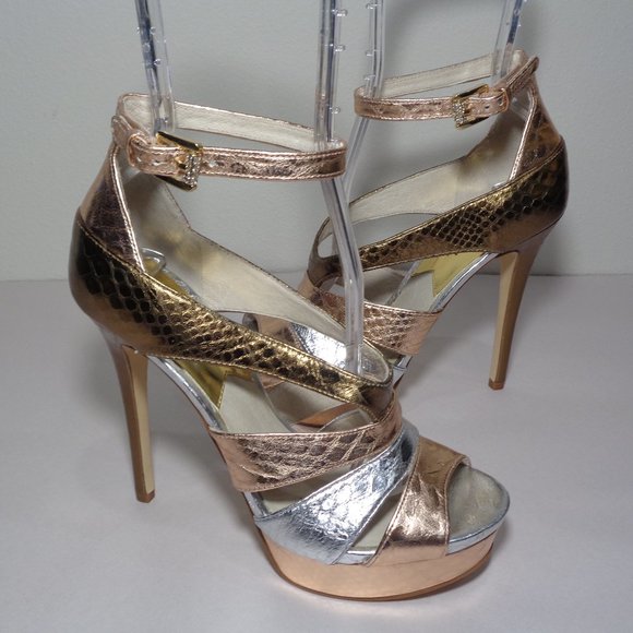 Michael Kors Size 7.5 M Gold Leather New Sandals - Picture 1 of 15